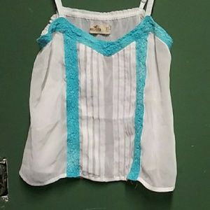 Hollister junior crop top